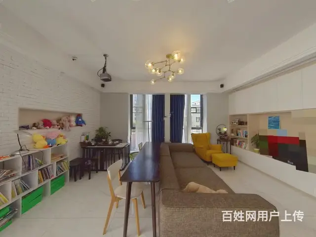 荣泰山庄 3层别墅 带私家大花园的 6房精装位置安静 - 图片 1