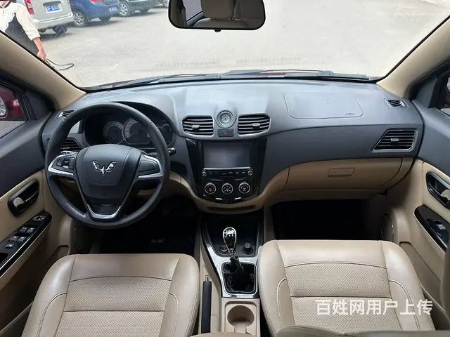 五菱 宏光 2013款 宏光S 1.5 手动 豪华型7-8座 - 图片 9