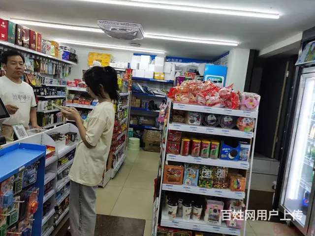 （达州铺源网）西外罗浮道城小区大门口35㎡便利店转让 - 图片 1