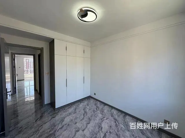 新上盛世华庭一期13楼南北通透二室二厅98平精装修可贷款 - 图片 1