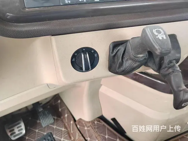 一汽解放JH6 牵引车 国5自动挡带液缓550马力 - 图片 5