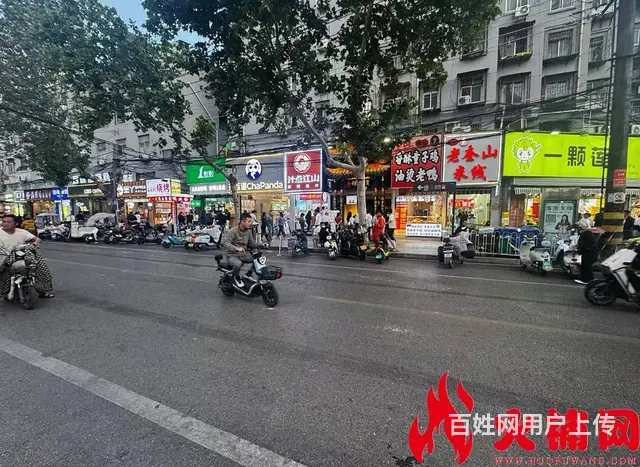 市中心富国街沿主街餐饮店对外转让 - 图片 6
