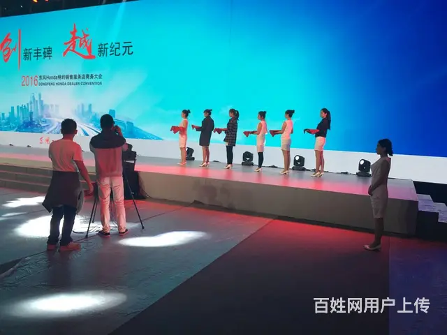 舞蹈演出 主持人 礼仪模特 歌手乐队 摄影摄像 - 图片 3