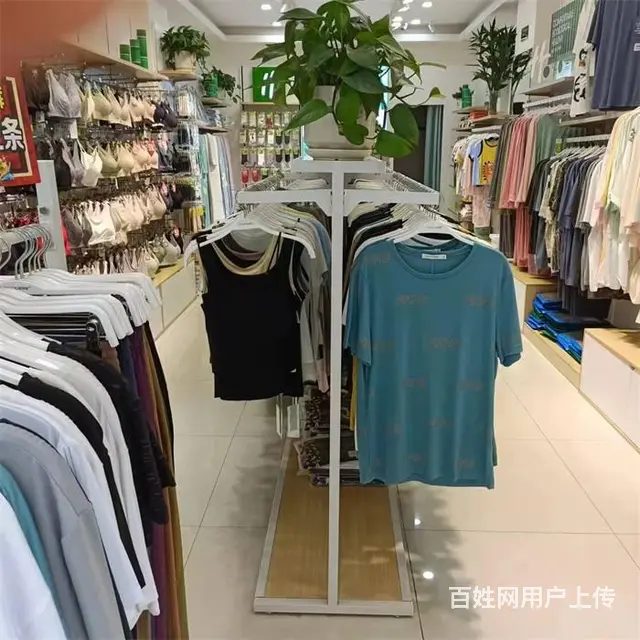 （同城搜铺网）晶鑫街48平盈利中服装店转让 - 图片 4