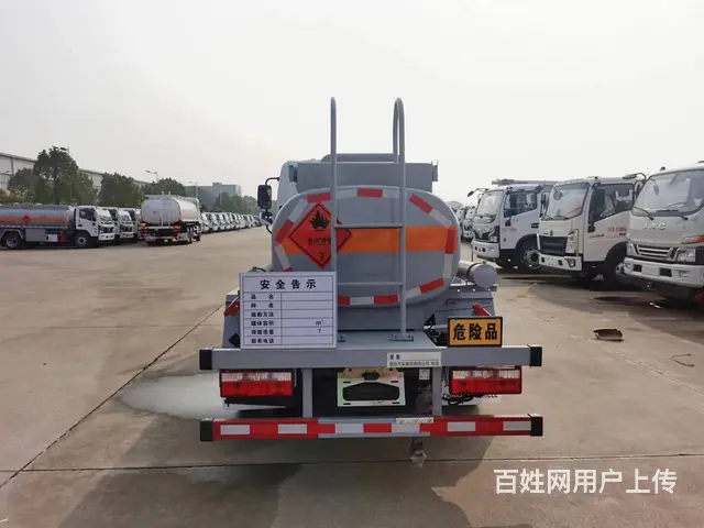 低价出售东风2吨油罐车 蓝牌加油车来电咨询 - 图片 4