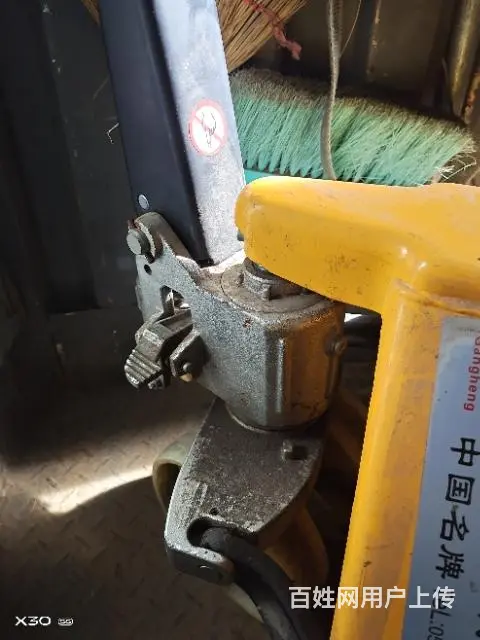 转让手动液压车 - 图片 1