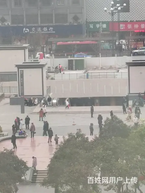 洛阳市老城区青年宫大楼四楼空房招租,价格优惠,可做教育培训. - 图片 1