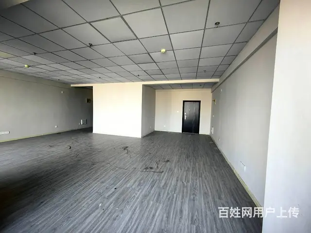 大龙湖旁永嘉广场100平纯办公高层南向出售 - 图片 4