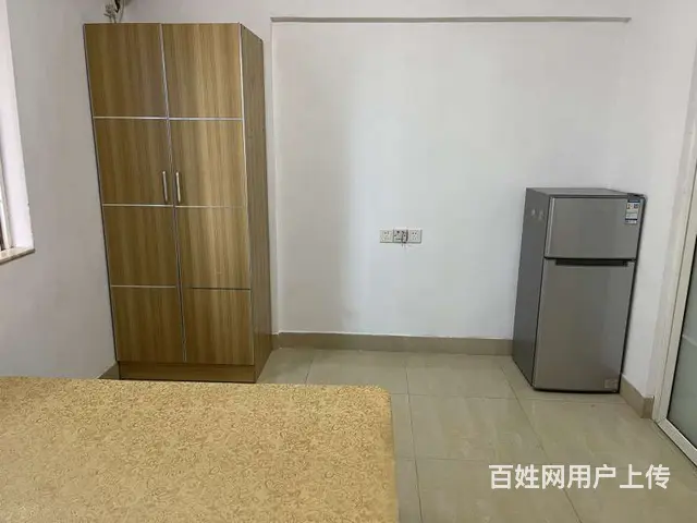 拱北关口迎宾广场电梯精装一房一厅出租，租价1600。近关口 - 图片 5