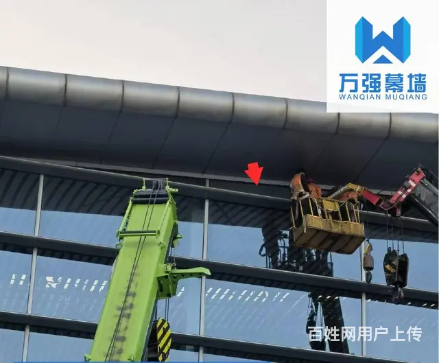 成都写字楼幕墙玻璃拆除安装工程顺利推进 - 图片 3