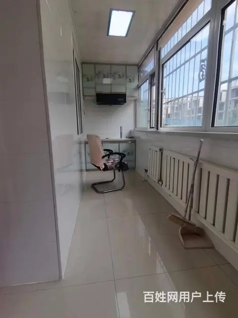 出租  一中后门  今时小区   一楼70平两室  年租85 - 图片 2