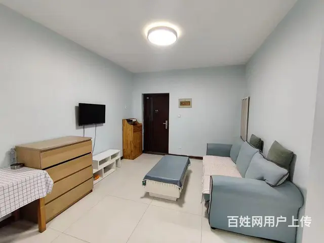 秀兰南区 中层，精装 一居室 55平，33万 - 图片 1