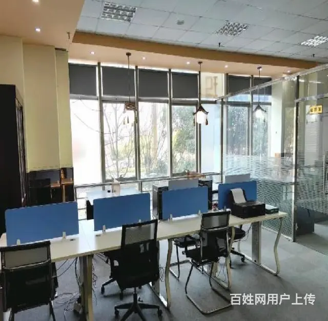 房东直租 兆丰路地铁口 110平办公出租 精装带办公家具 - 图片 1