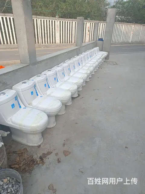 工地拆下来的马桶  紧试用便宜处理 - 图片 1
