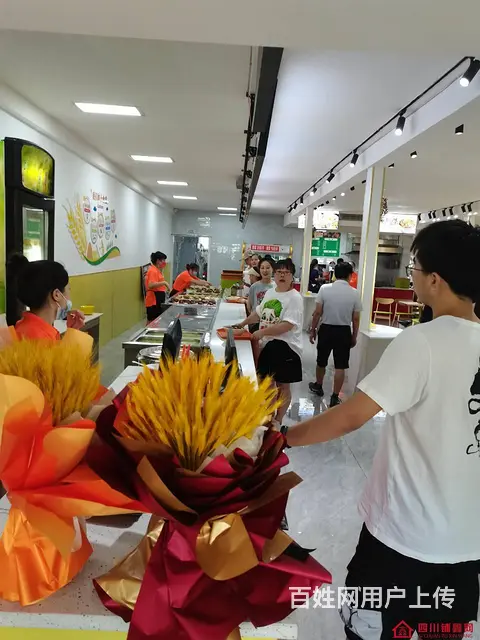 （四川铺鑫网）巴中中学旁300平餐饮店转让 - 图片 1