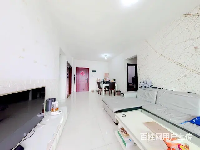 鸿翠阁 精选三房 使用率高 业主诚心出售 - 图片 1