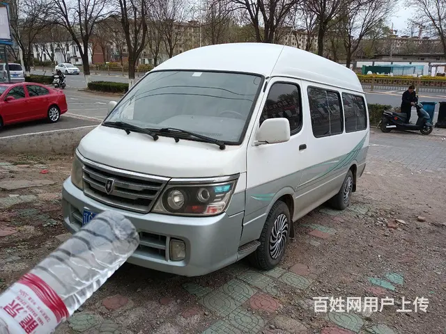 金杯海狮高顶九座 - 图片 1