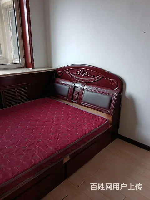地段好，公交车站就在楼下，房租便宜 - 图片 6