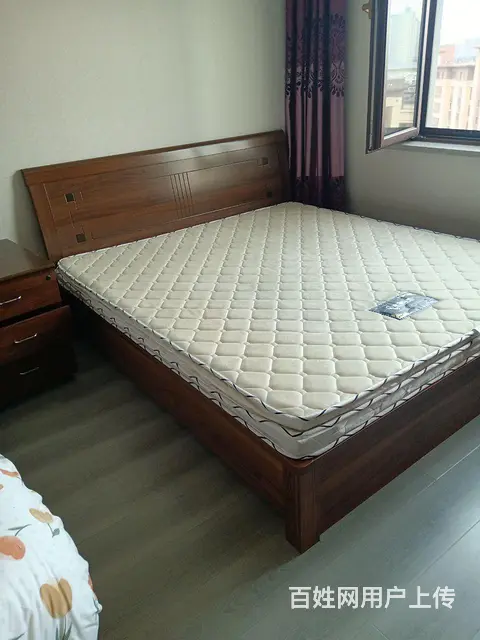 双人床，沙发 - 图片 2