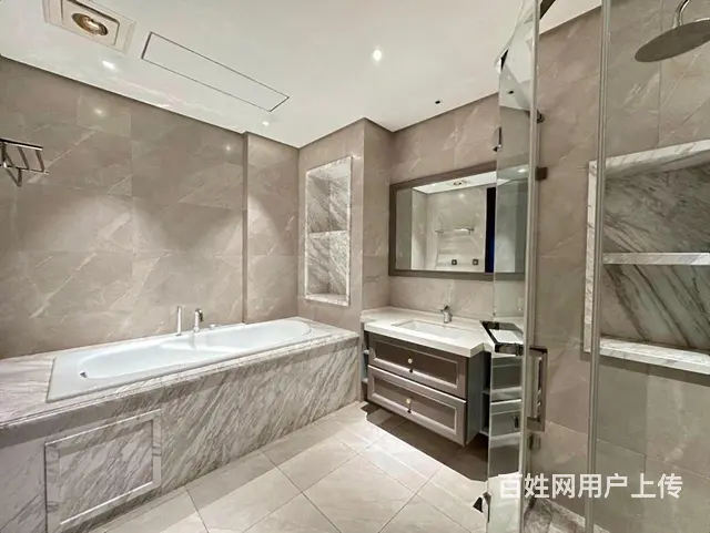 天鹅湾赫郡别墅 600米 6室3厅6卫私家双车位 带前后花园 - 图片 3