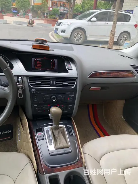 奥迪A4 2009款 A4L 2.0TFSI 无级 132k - 图片 10
