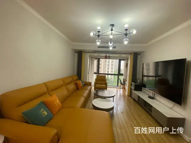 珠江路  升龙城  入住一年的精装两室  随时看房 - 图片 1