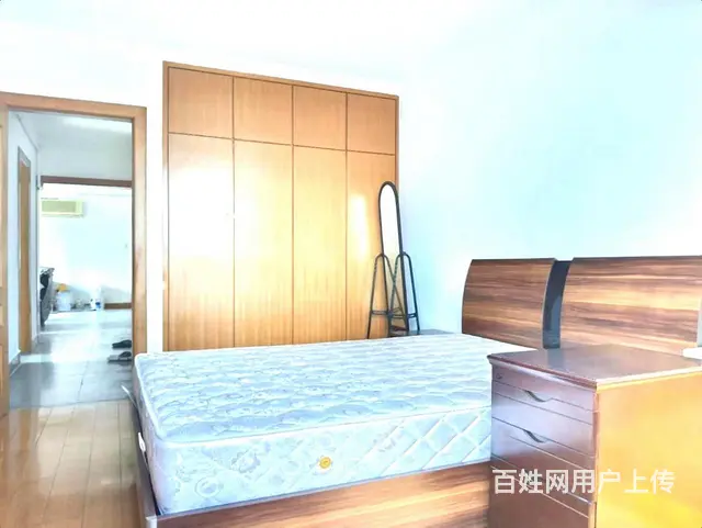 芝罘湾万达华茂小区电梯房烟中大厦朝阳卧室 - 图片 2