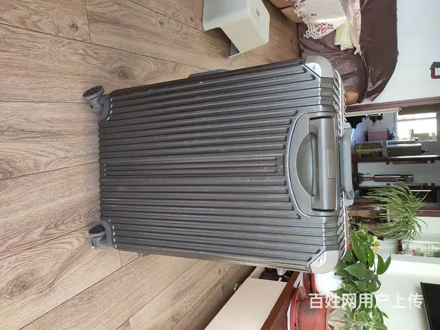 高级拉杆箱 - 图片