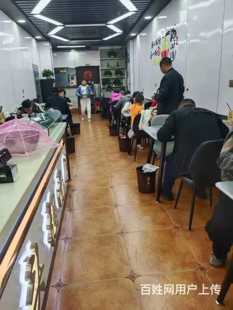 7441(七P)个人城东区九眼泉路三榆龙湖花园旁面片店转让 - 图片 5