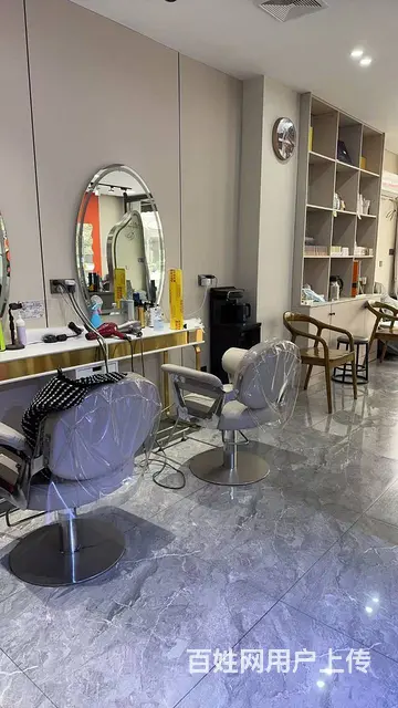 店内精装修 环境干净卫生 人流量大 生意好做 - 图片 2
