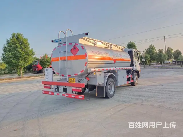 东风福瑞卡9.9方油罐车8吨加油车 - 图片 3