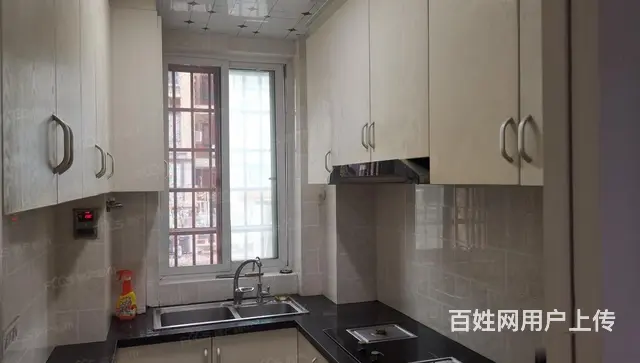 赞成丽景苑，3楼，双阳台，带超大平台，有钥匙 - 图片 2