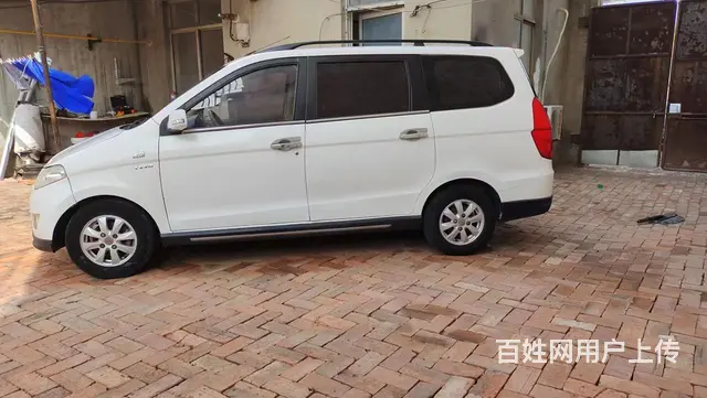 五菱神车，五菱宏光S - 图片 2