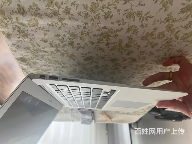 苹果笔记本电脑 几乎全新 女生自用 原版无拆修 - 图片 4