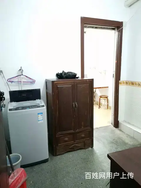 夏美路二房一厅出租，有家私电器，要求女生居住（近​‌‌​‌‌ - 图片 1