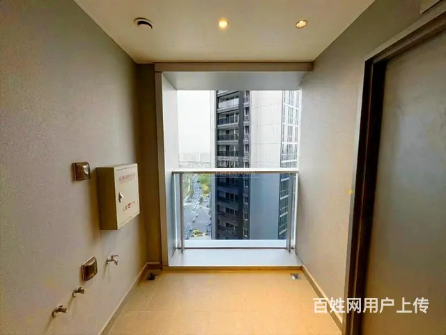 一线铁景房 家门口数车 噪音大 随时可看房 密码在手 高楼层 - 图片 7