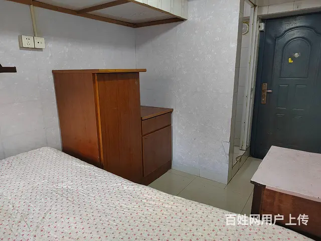 自己房无中介费地铁口300多到1000多精装单间独卫套间出租 - 图片 1