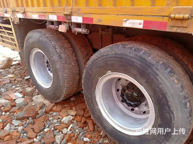 国五东风柳汽乘龙前四后八高栏车9米6货厢350马力 - 图片 7
