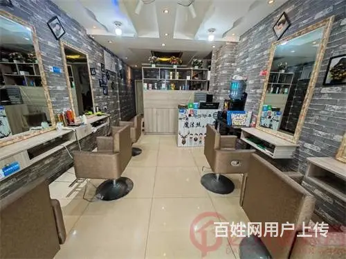 （达州铺源）南外华英学校对面40㎡美发店转让(带夹层可空转) - 图片 2