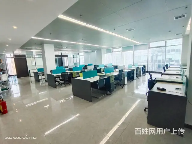 （老板本人）中盈广场483平高档精装江景写字楼房东直租 - 图片 1