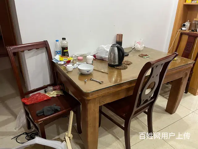 餐桌 - 图片 1