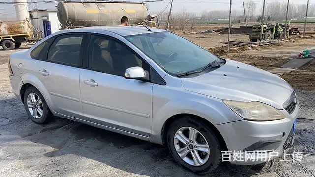 福特 福克斯 2009款 福克斯-三厢 1.8 手动 舒适型 - 图片 2