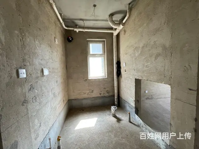 光大领仕馆多层车库上1楼，91平，53.8万，两室两厅通厅格 - 图片 6