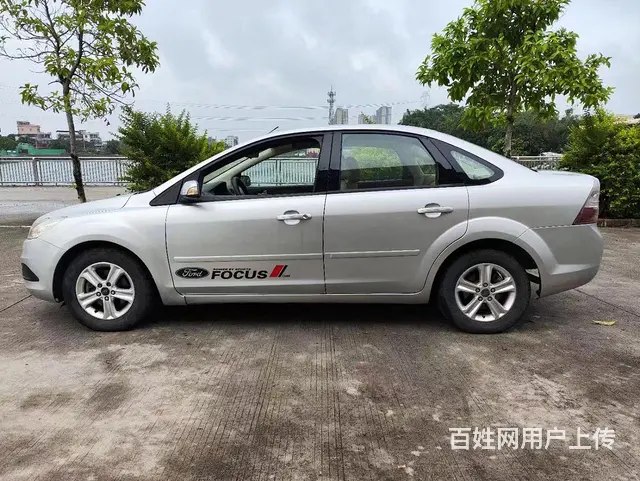 福特 福克斯 2009款 福克斯-三厢 1.8 手动 舒适型 - 图片 5
