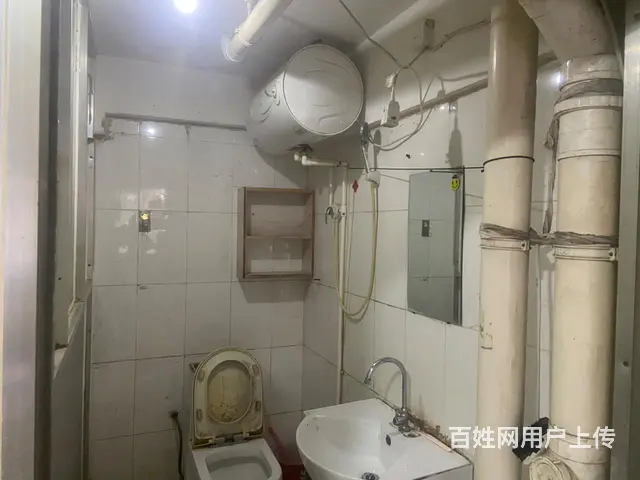 个人住人车库出租 - 图片 1