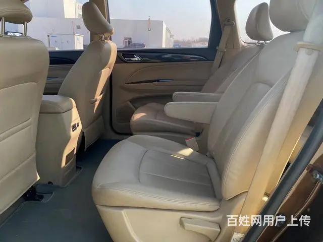 宝骏730 2016款 1.8 手动 舒适型7座 - 图片 5