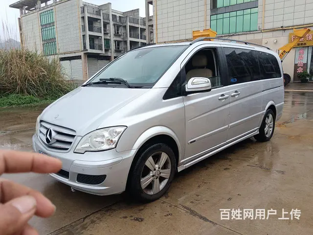 奔驰 唯雅诺 2011款 2.5 手自一体 尊贵版 - 图片 2
