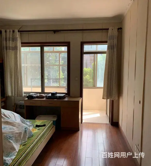 前黄镇 西园新村 70年双拼别墅 朝南150平院子 停车方便 - 图片 3