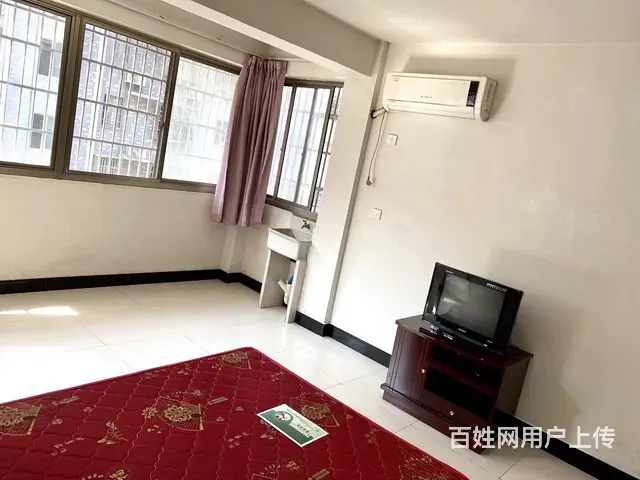 【搞定了！】出租南浔大中路朝南带独立阳台卫生间精装修大单间 - 图片 2