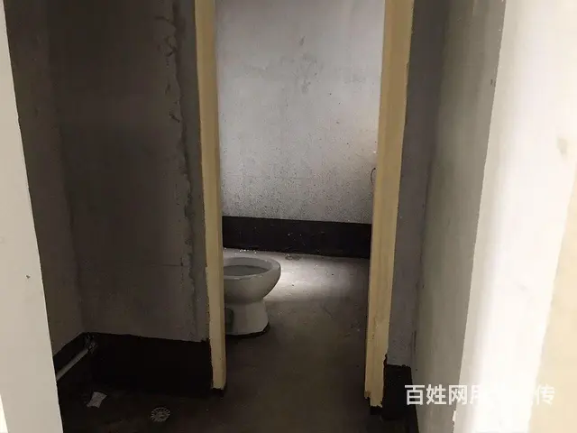新景二期 纯毛坯二房 有钥匙 随时好看房 - 图片 4